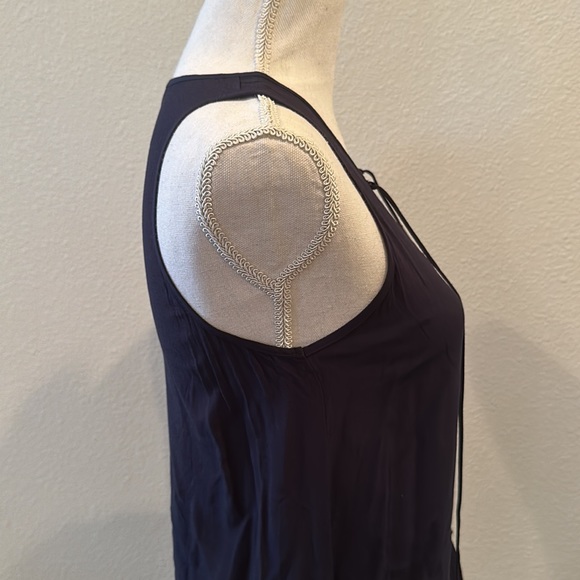 Navy Lace Front Ruffle Tank - Picture 4 of 8